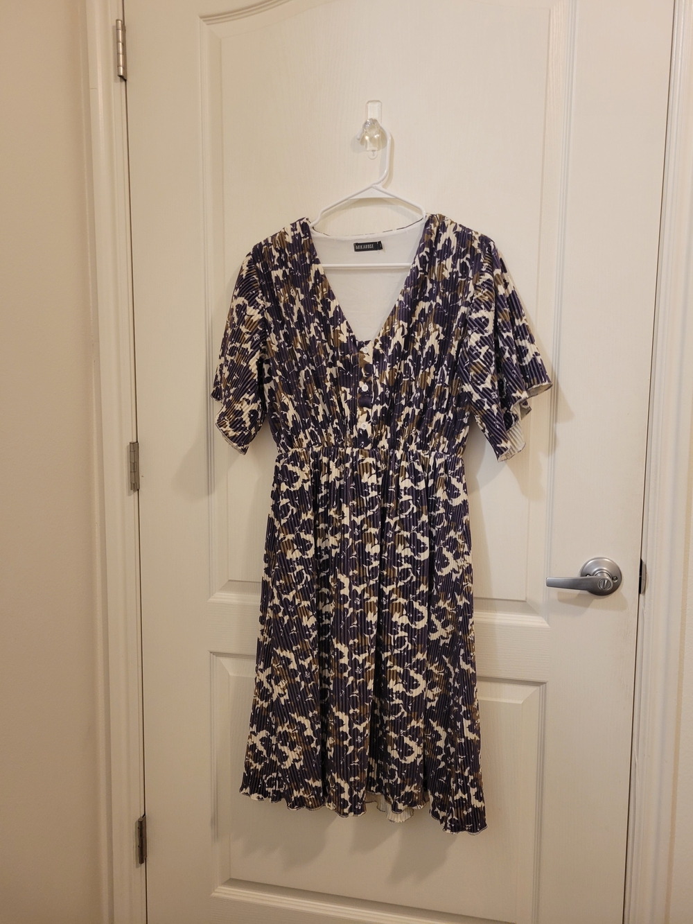 Mikarose Purple & Cream Pleated V-Neck Midi Dress